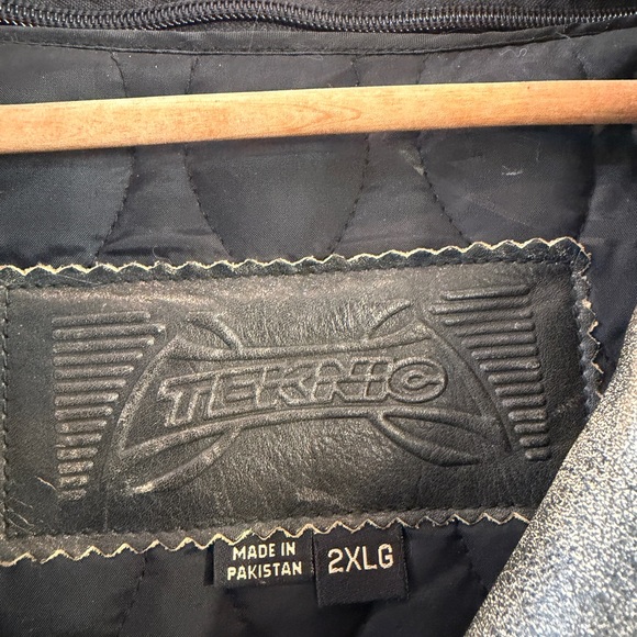 Men's Vintage Teknic Distressed Brown Leather Biker Jacket with Armor 2 XL - Picture 4 of 14